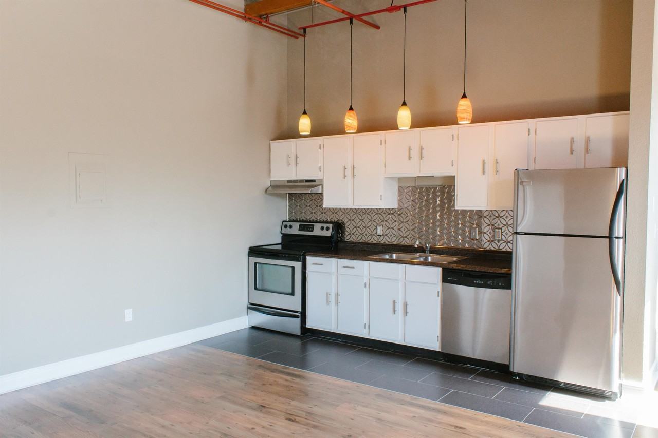 Delaware Landing - Photo 2 of 36