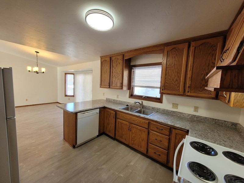 2010 2008/2 Schanock Dr - Photo 5 of 10