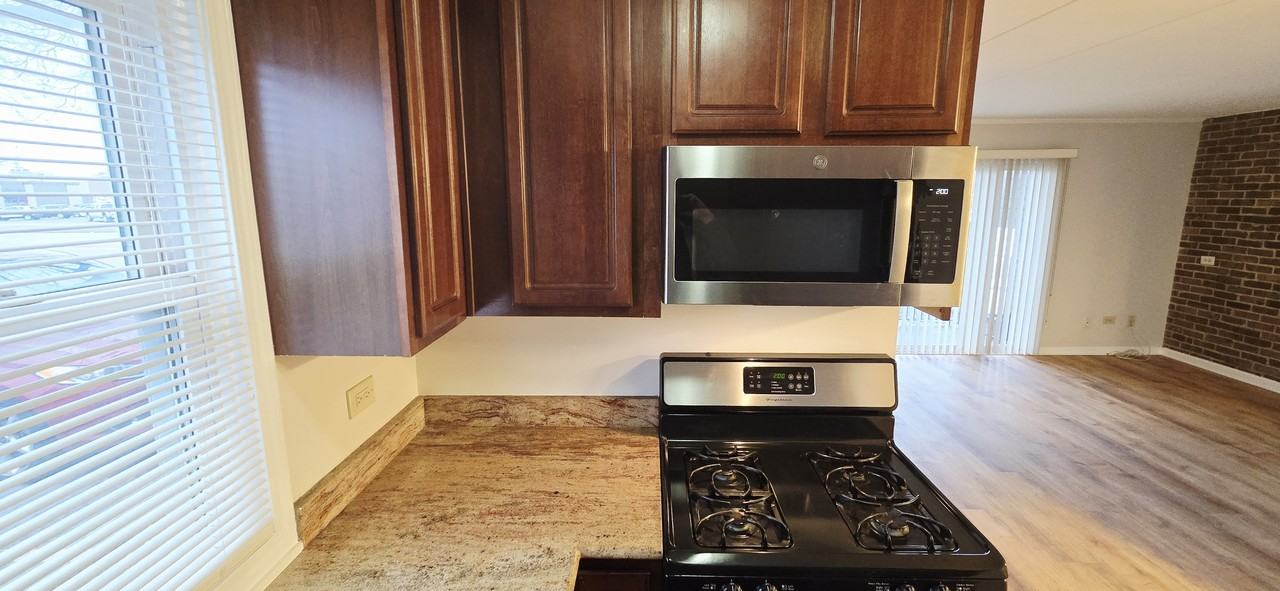 9633 South Ridgeland Avenue - Photo 3 of 24