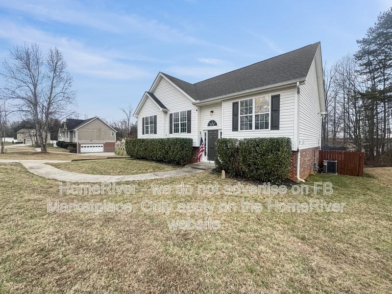 2904 Dallas Ct - Photo 2 of 25