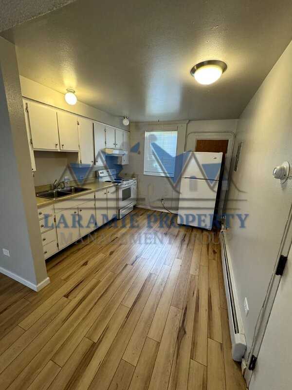 411 S 26th St #1 - Photo 4 of 15