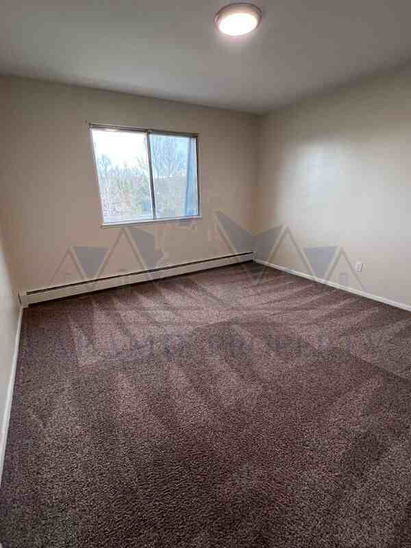 2310 E Garfield St #C3 - Photo 5 of 8