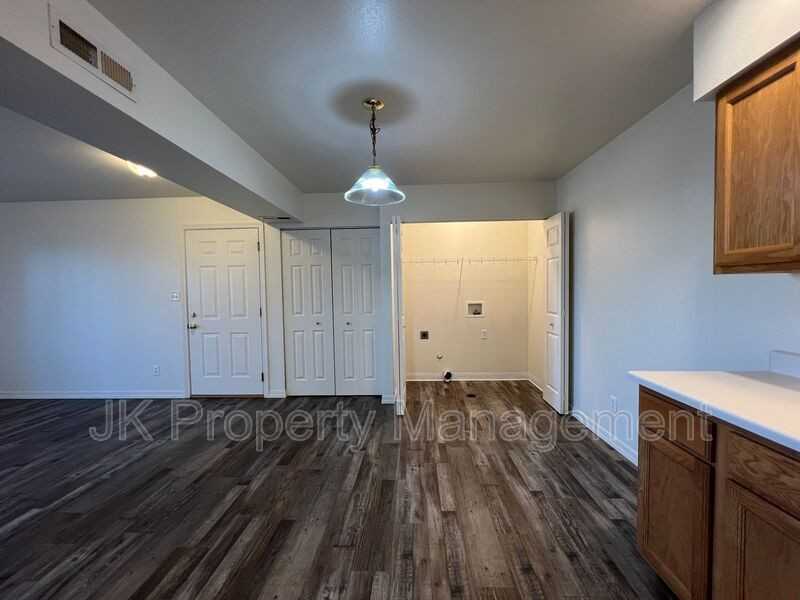 1210 5th St S #11 - Photo 3 of 13