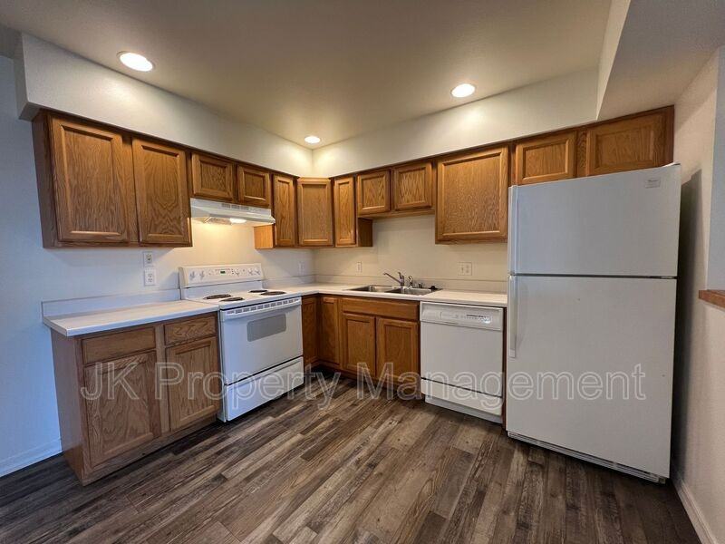 1210 5th St S #11 - Photo 4 of 13