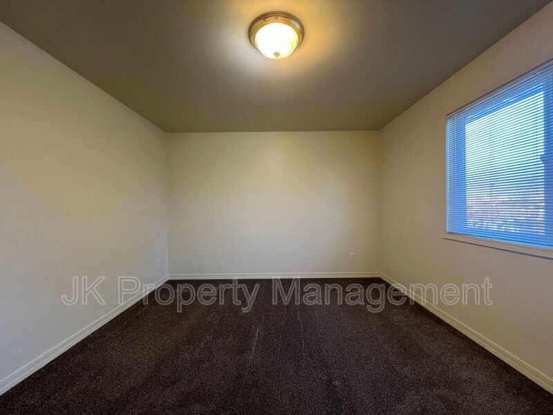 1210 5th St S #11 - Photo 7 of 13