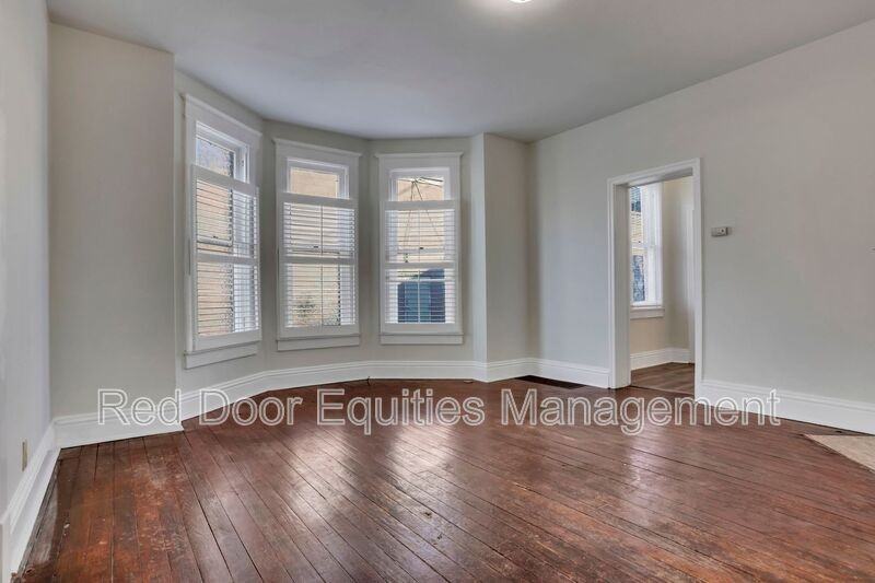 134 W Walnut St - Photo 6 of 21