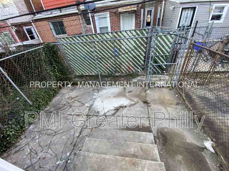 5257 Addison St - Photo 7 of 17