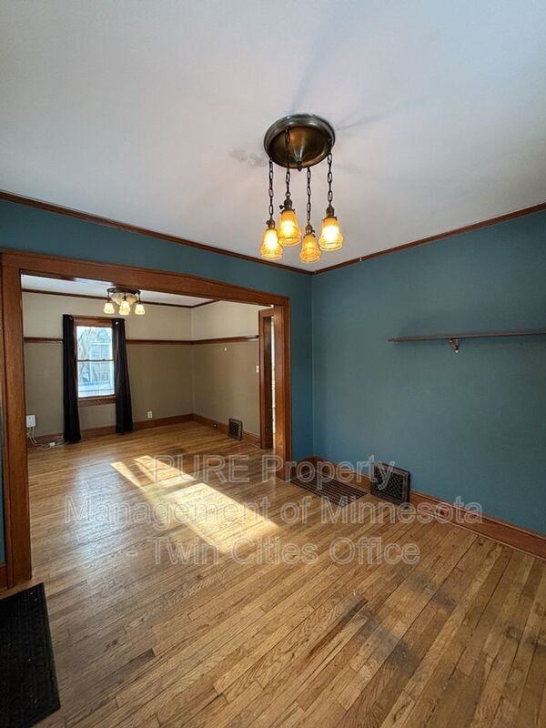 3734 22nd Ave S - Photo 3 of 15