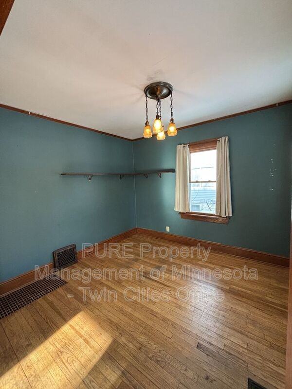 3734 22nd Ave S - Photo 4 of 15