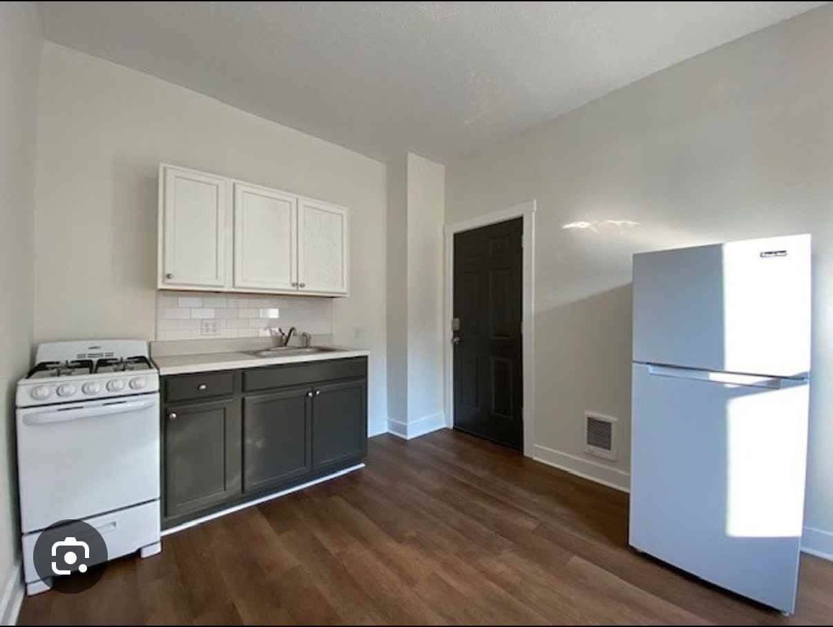 1119 West Augusta Avenue - Photo 7 of 7