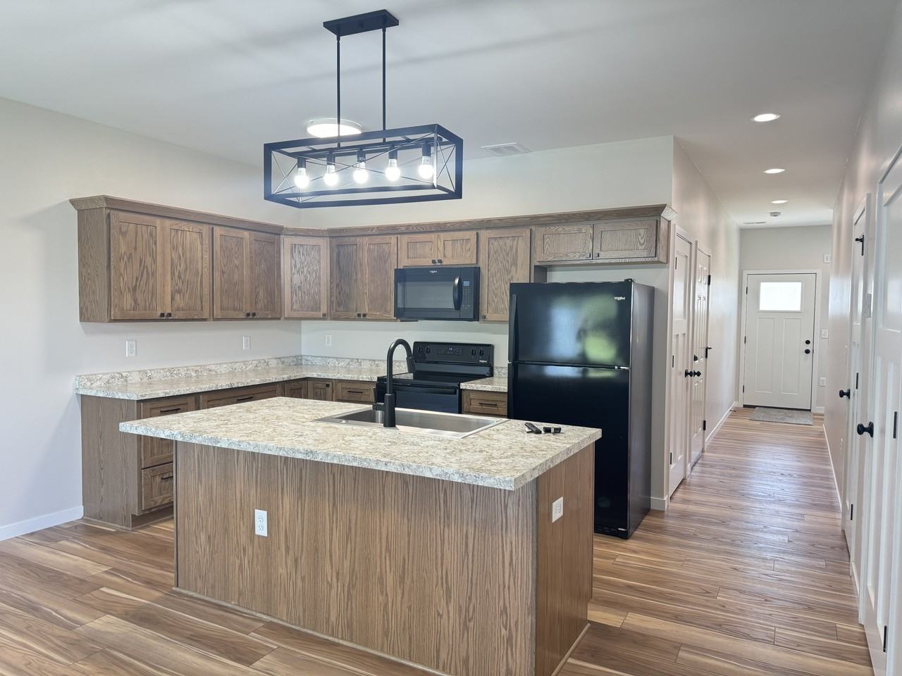 814 North High Street - Photo 3 of 8