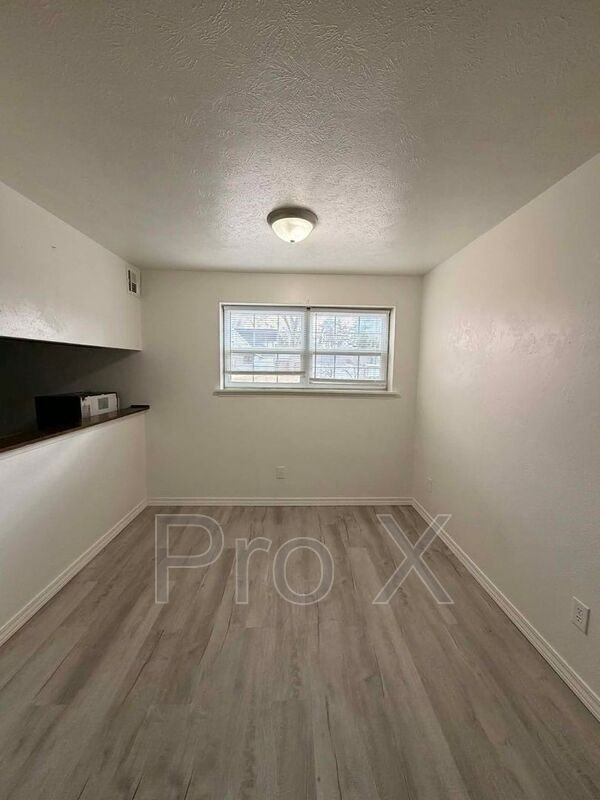 124 E Highland Ave #2 - Photo 5 of 14