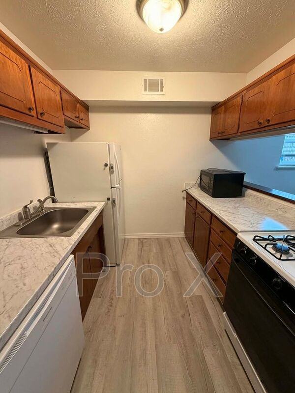 124 E Highland Ave #2 - Photo 7 of 14