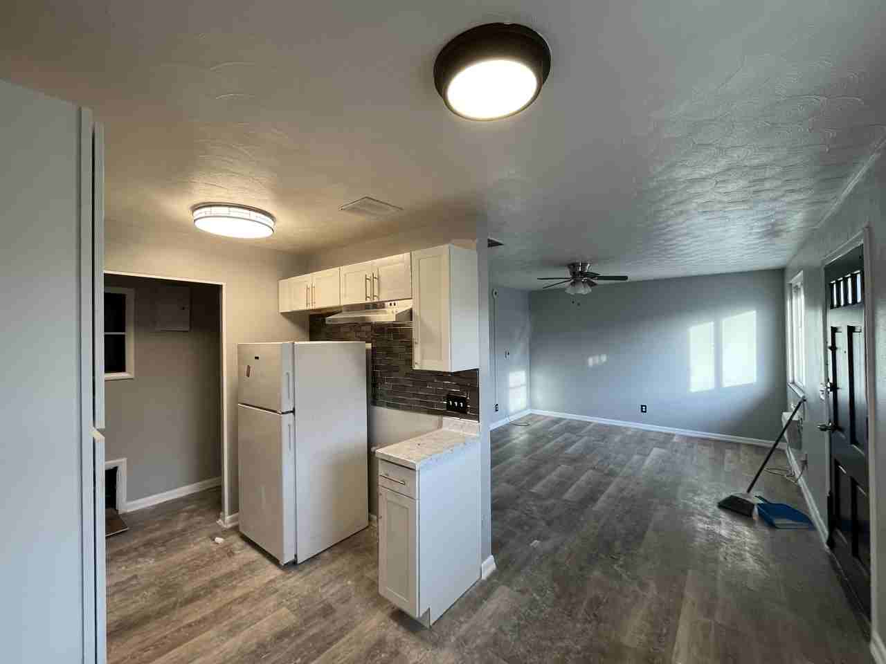 2257 Hepburn Avenue - Photo 3 of 7