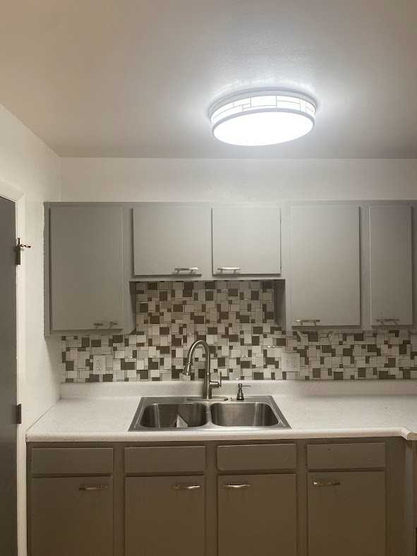 525 Bright Avenue - Photo 2 of 25