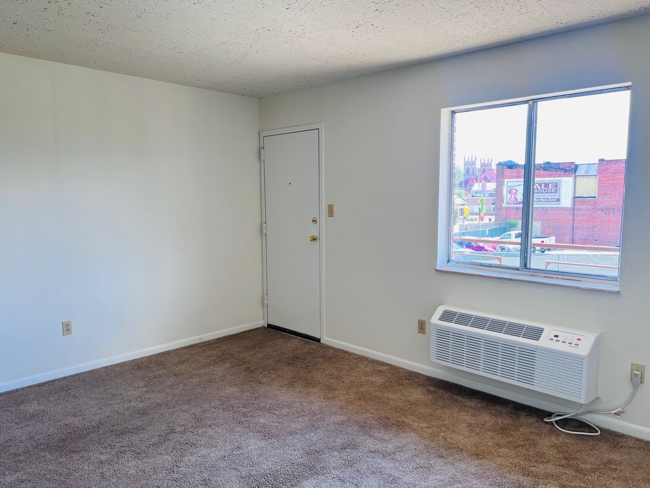 Studios on 4th - Photo 3 of 11