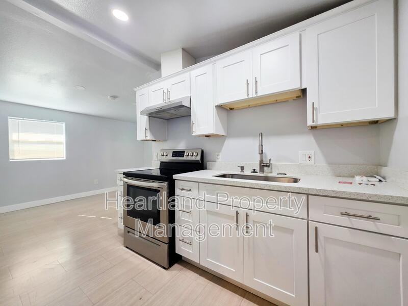 572 El Cajon Blvd - Photo 3 of 10