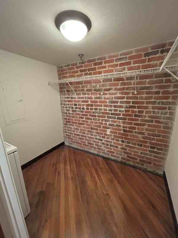 1318 W Broad St #206 - Photo 5 of 6