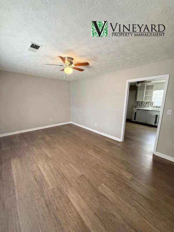 19 Hannon Way #19 - Photo 4 of 14