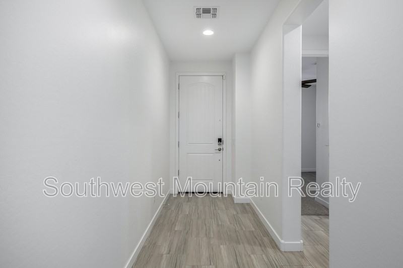 21399 E Estrella Ct - Photo 5 of 43