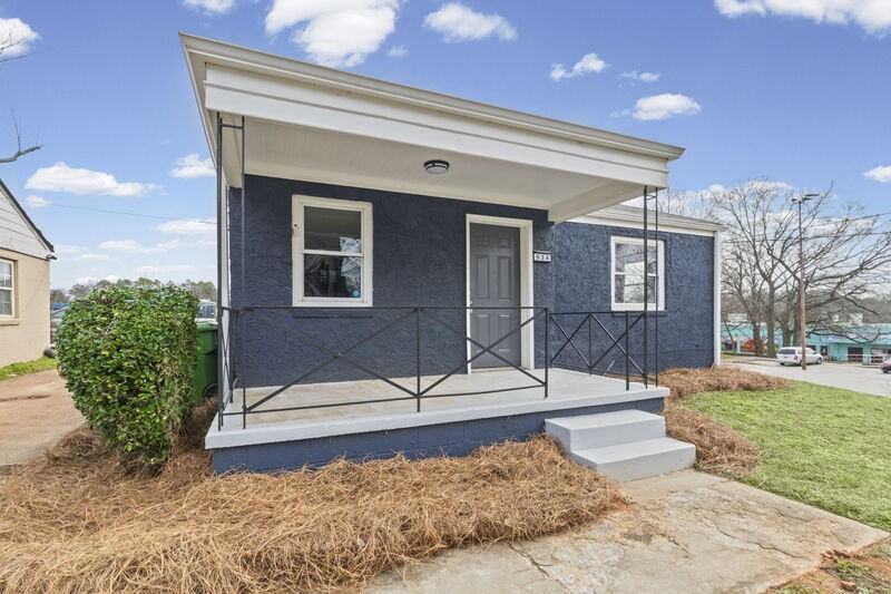 934 Garibaldi St Sw - Photo 2 of 20