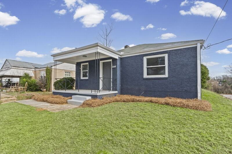 934 Garibaldi St Sw - Photo 3 of 20