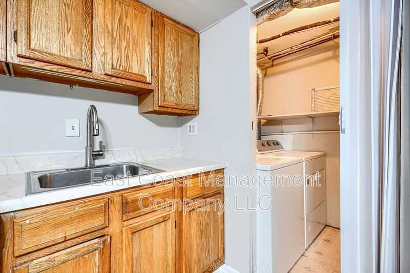 7862 Saint Bridget Ln - Photo 3 of 28