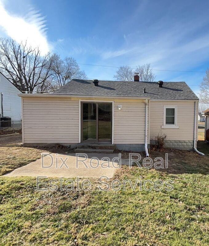 1920 Harvard St - Photo 3 of 14