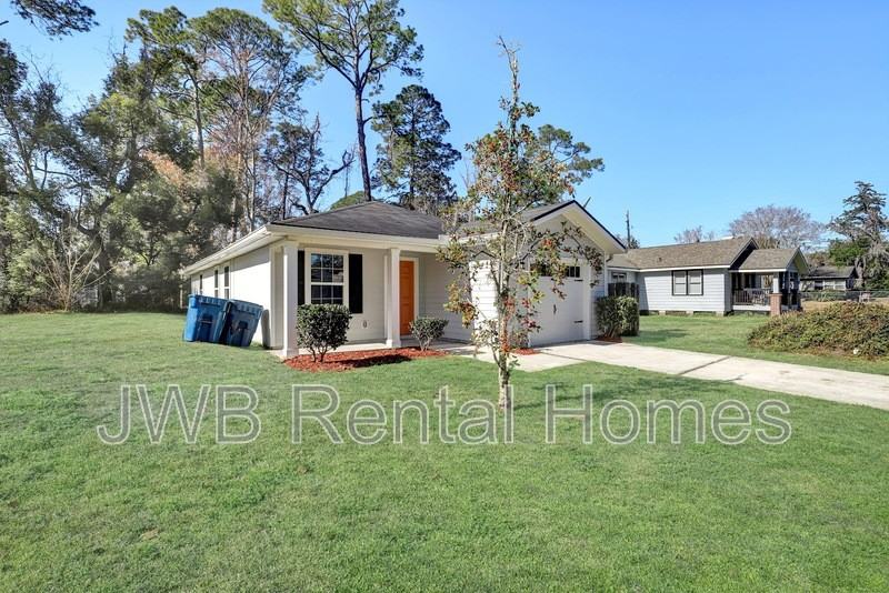 8964 3rd Ave - Photo 3 of 19