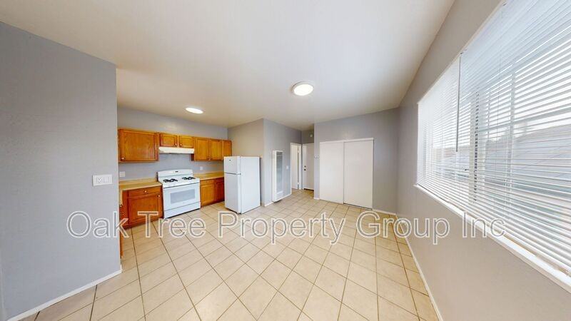 2308 Foothill Blvd #16 - Photo 5 of 18