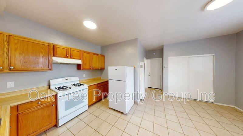 2308 Foothill Blvd #16 - Photo 6 of 18