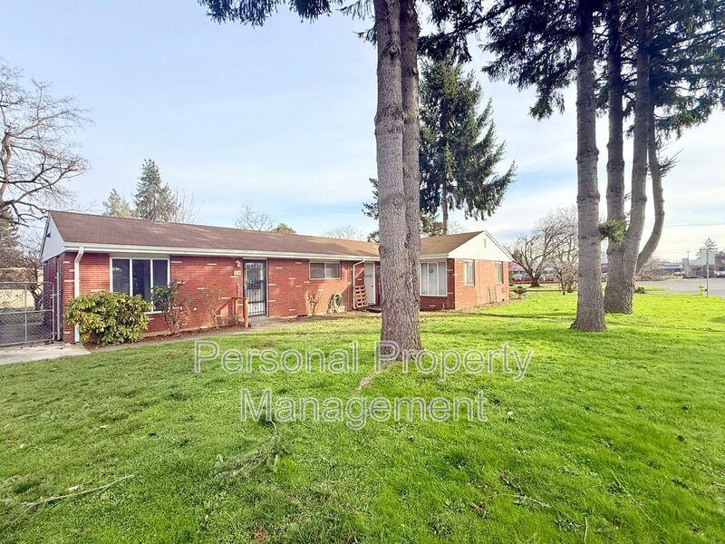 7614 Indiana St - Photo 2 of 15