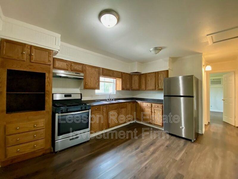 5319 Carnation St - Photo 5 of 10