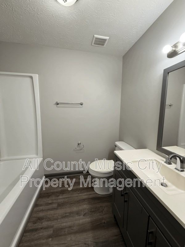 3120 Creekwood Dr - Photo 5 of 6