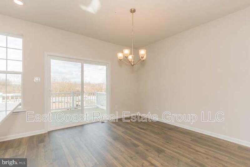 5123 Ironsides Dr - Photo 4 of 13