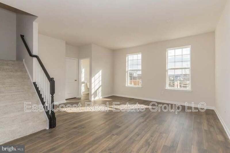 5123 Ironsides Dr - Photo 5 of 13