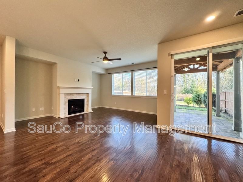 10010 Nw Bartlett Loop - Photo 5 of 26