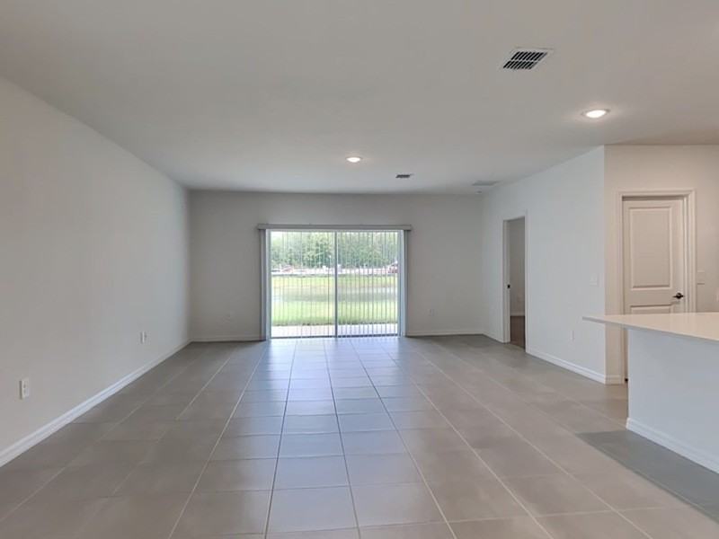 258 Amber Way - Photo 2 of 26