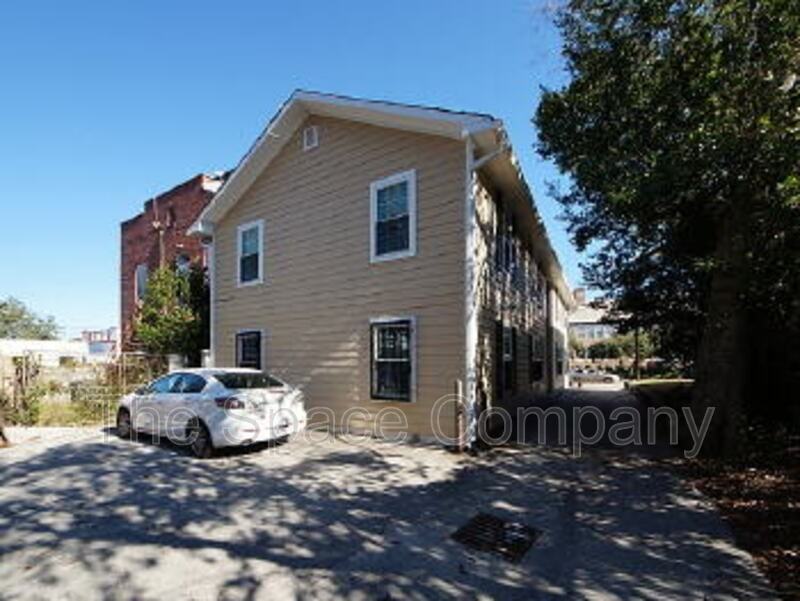 995 King St #B - Photo 2 of 12