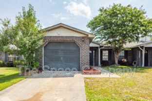 404 Erskine St #A - Photo 1 of 1