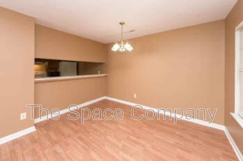 404 Erskine St #A - Photo 5 of 13