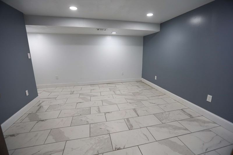 2132 Shangrai La Dr Se - Photo 7 of 10