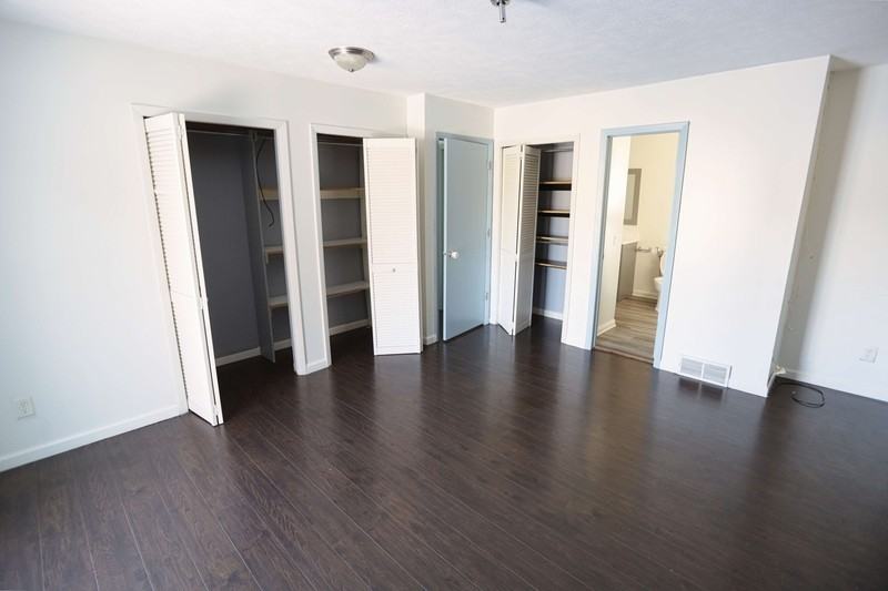 2115 Brook Trails Ct Se - Photo 5 of 10