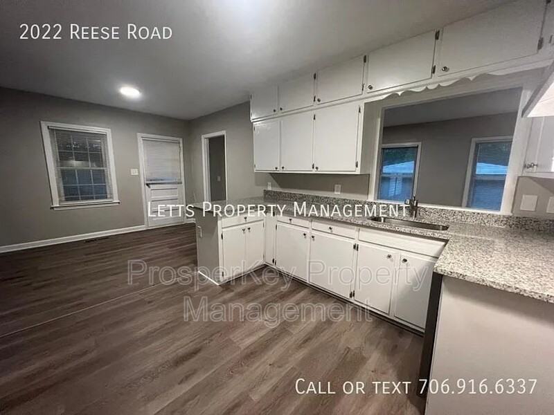 2022 Reese Rd - Photo 2 of 14