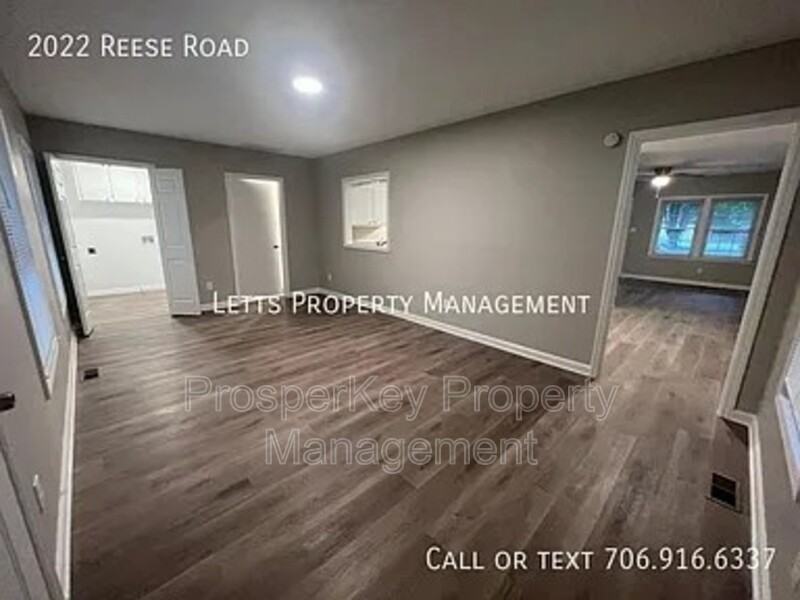 2022 Reese Rd - Photo 4 of 14