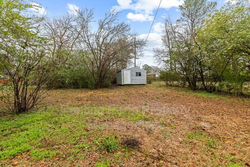 5717 Avenue O - Photo 7 of 17