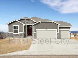 featured image of 753 S Laurue Dr