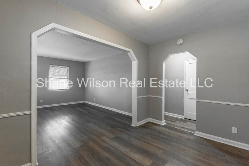 2904 5th Ave - Photo 4 of 14