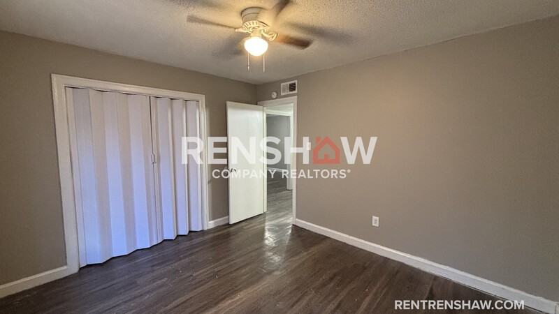 3247 Thirteen Colony Mall Apt 3a - Photo 4 of 14