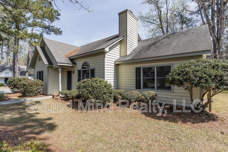 2145 Tanglewood Rd - Photo 3 of 28